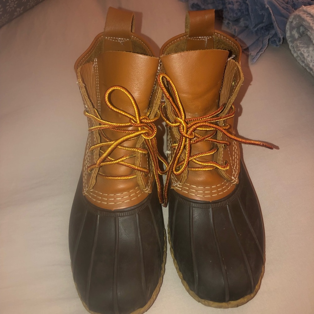 LL BEAN BOOTS: SIZE 8